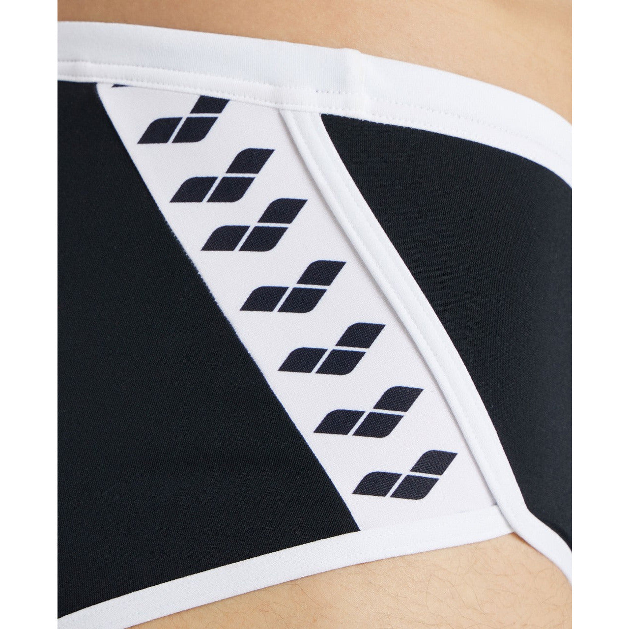 M Icons Swim Low Waist Short Solid black-white